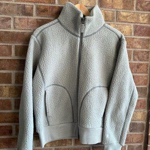 Everlane ReNew Cropped Fleece Zip Up